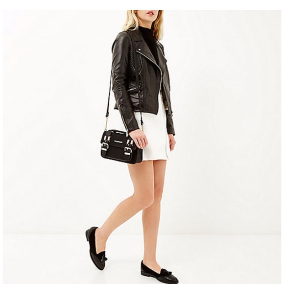 River Island Black Faux Suede Mini Satchel Handbag - Picture 2 of 11